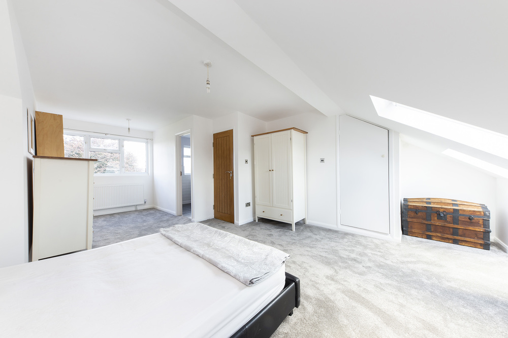 house or flat for sale or rent in south west London